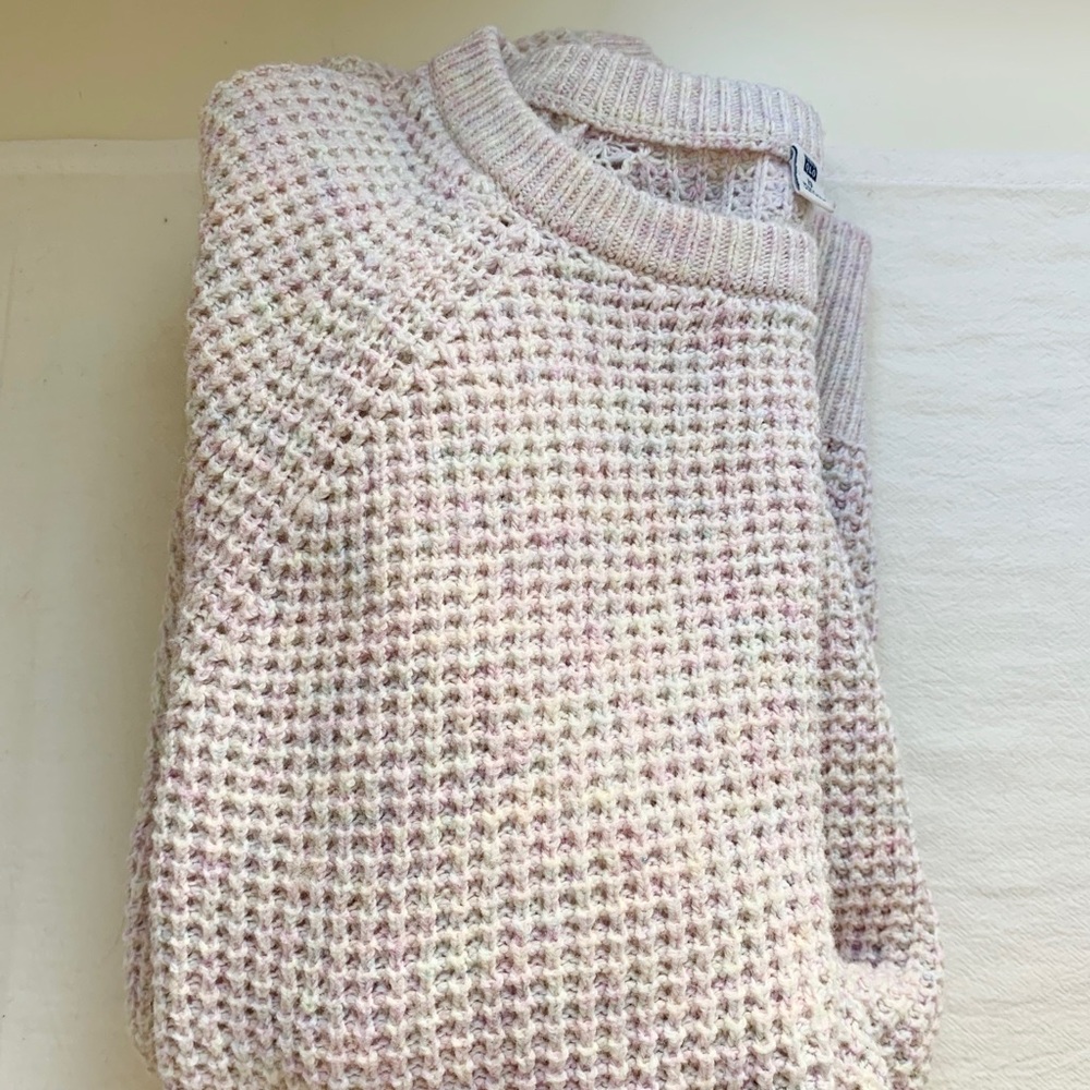 Pastel/White Sweater